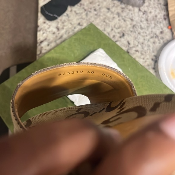 Gucci WOMEN'S PLATFORM SLIDE SANDAL - Picture 6 of 7